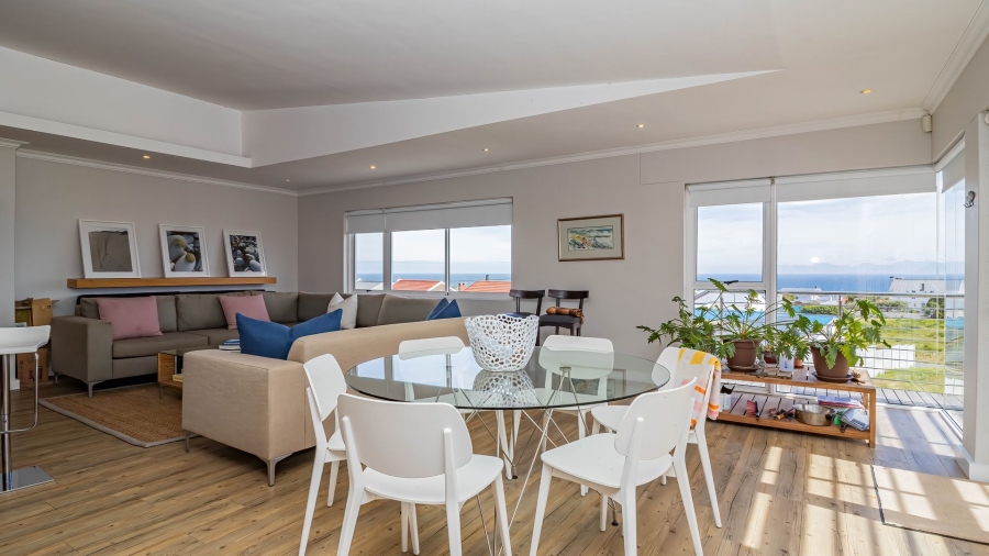 4 Bedroom Property for Sale in De Kelders Western Cape